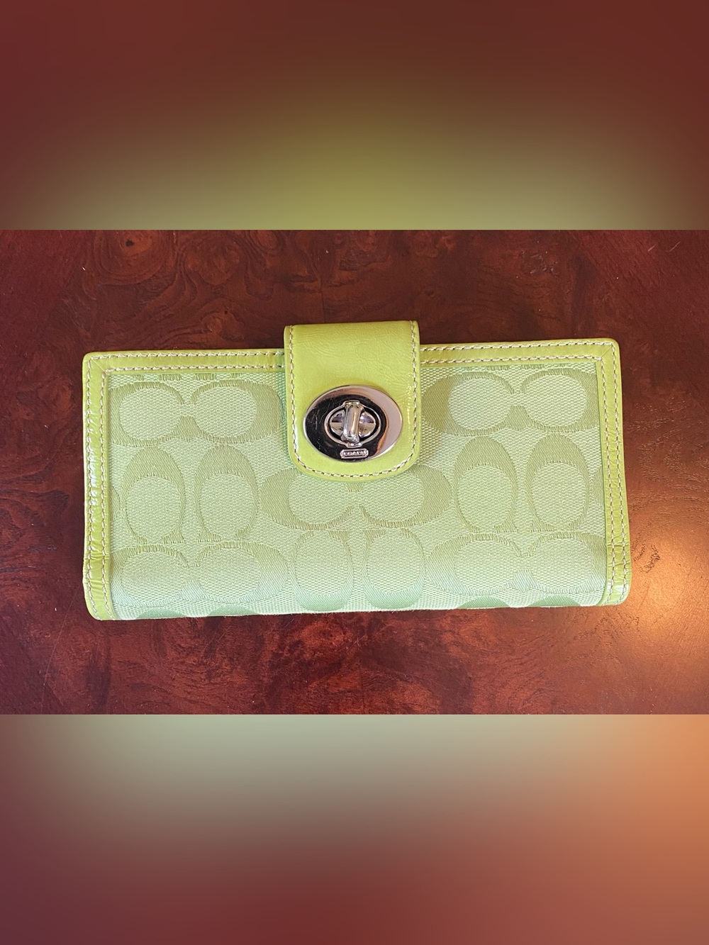 Coach Lime Green Signature Turnlock Wallet   & Checkbook Cover - Picture 2 of 9